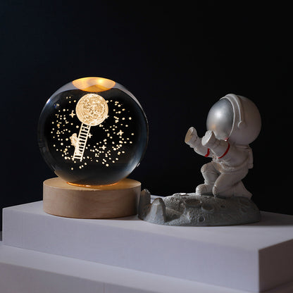 Crystal Ball Night Light, Creative Crystal Ball Ornament, Astronaut Crystal Ball, Desktop Decorations, Gifts for Her