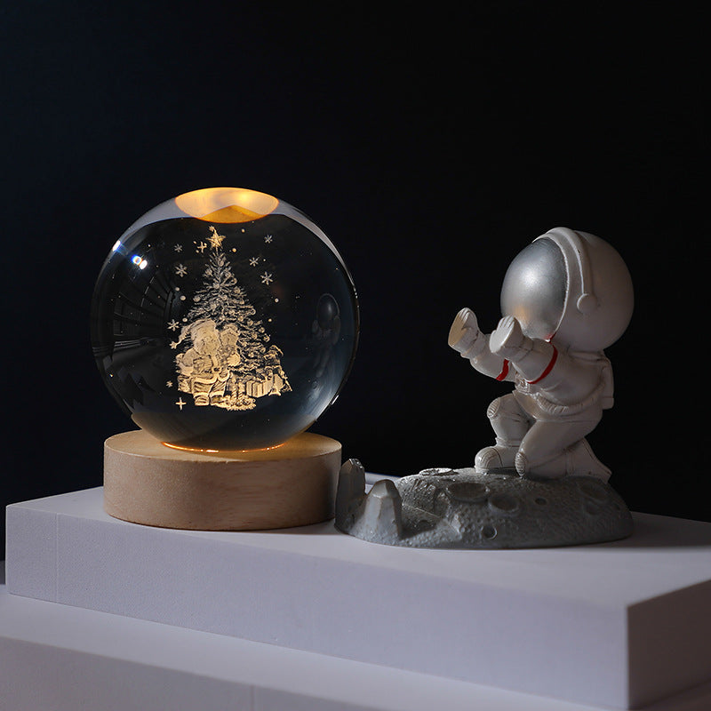 Crystal Ball Night Light, Creative Crystal Ball Ornament, Astronaut Crystal Ball, Desktop Decorations, Gifts for Her