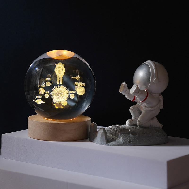 Crystal Ball Night Light, Creative Crystal Ball Ornament, Astronaut Crystal Ball, Desktop Decorations, Gifts for Her